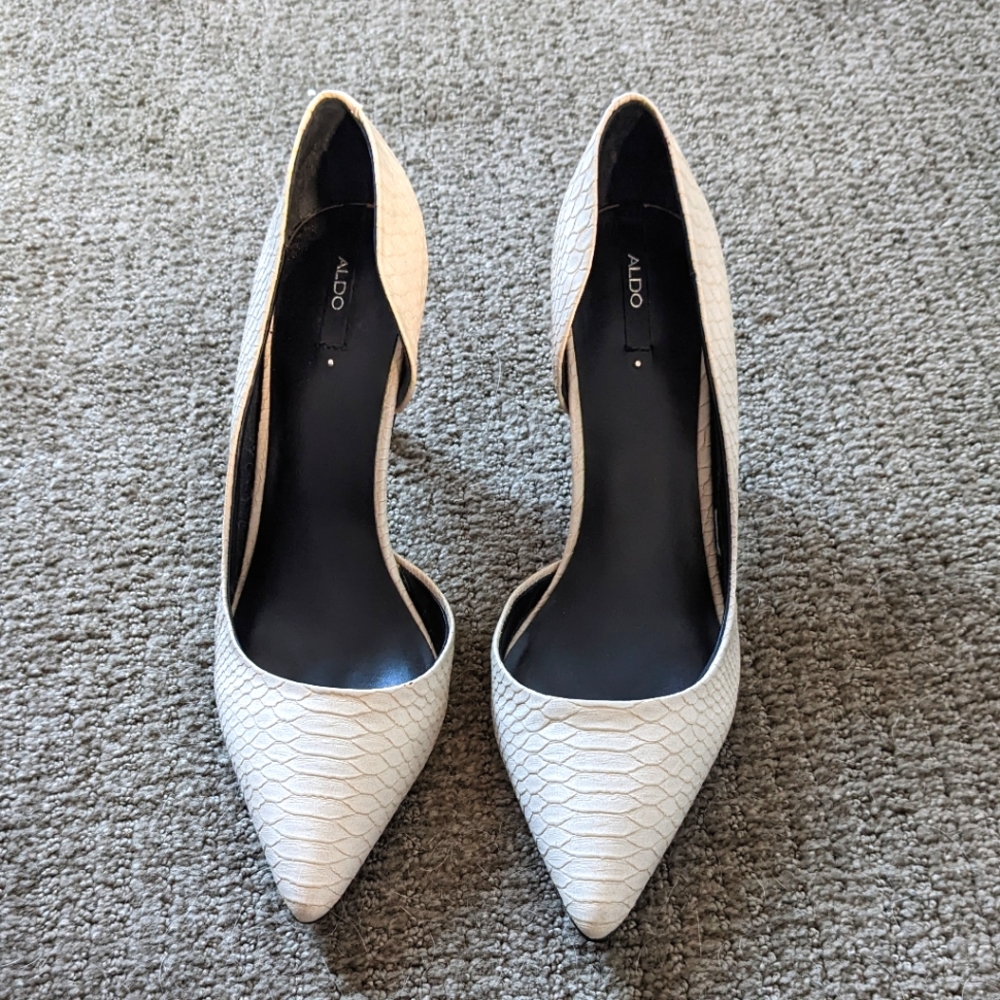 Aldo cream textured pumps